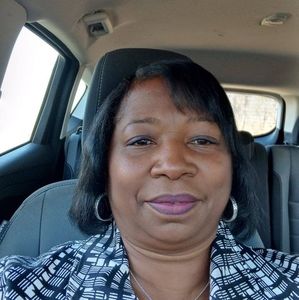 Meet your Posher, Carrie